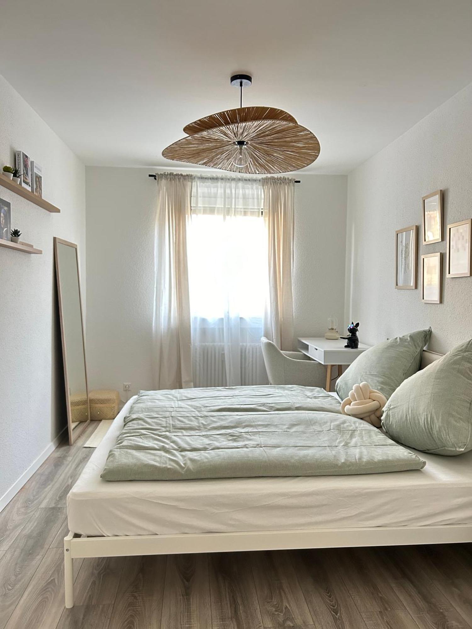 Modernes Designer-Apartment Fuer 7 Gaeste - 80Qm In Zentraler Lage, Self-Check-In Karlsruhe Exterior foto